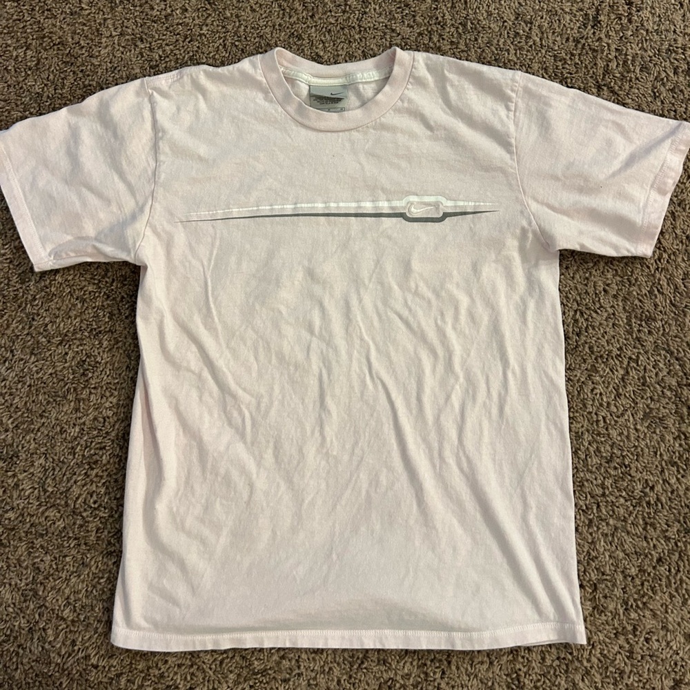 Women’s medium y2k Nike gray tag light pink t shirt